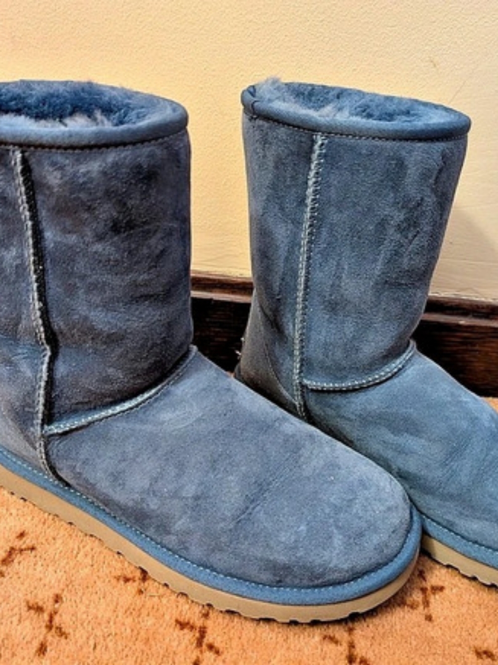 UGG Classic Short Boot Women's Suede Boots in Blue